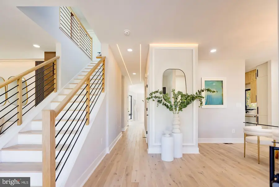 3500 7th St N, Arlington, VA 22201 - #2