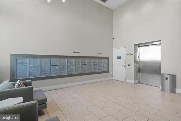 989 S Buchanan St #315, Arlington, VA 22204 - #3