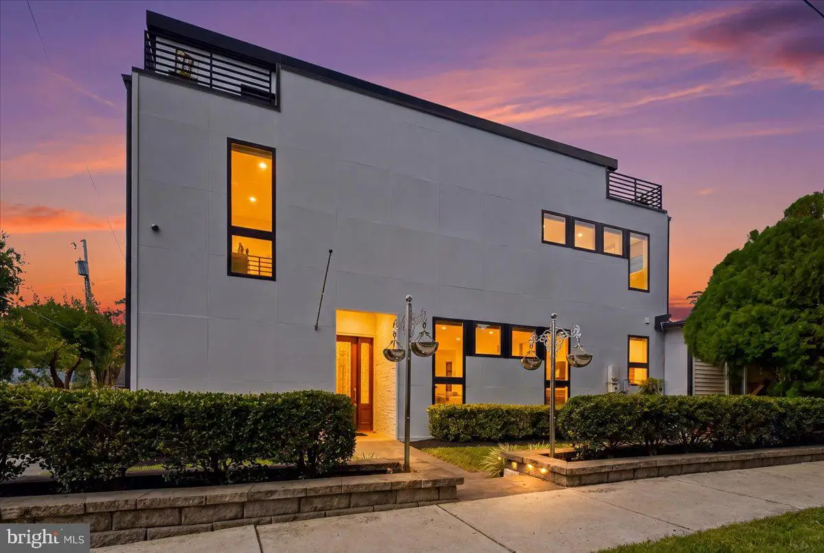 900 20th St S, Arlington, VA 22202 - #1