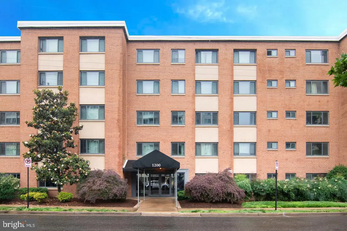 1200 S Arlington Ridge Rd #205, Arlington, VA 22202 - #1