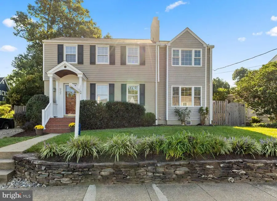 937 N Lebanon St, Arlington, VA 22205 - #2
