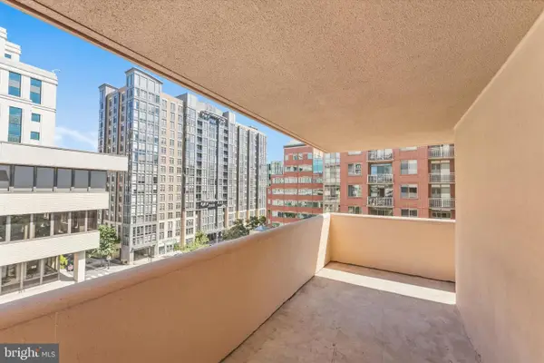1301 N Courthouse Rd #1216, ARLINGTON, VA 22201