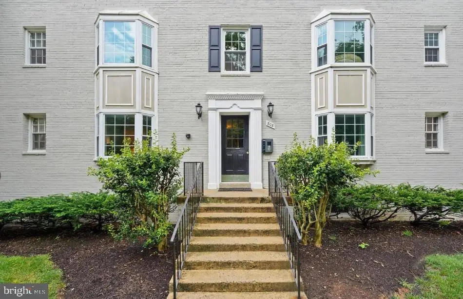 808 S Arlington Mill Dr #9-101, Arlington, VA 22204 - #1