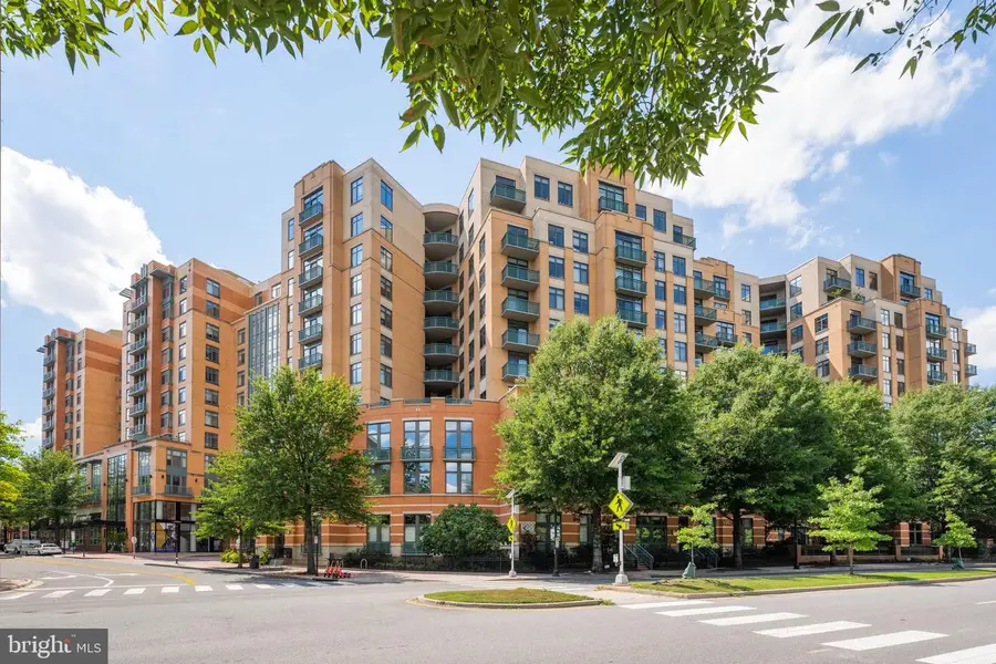 2720 S Arlington Mill Dr #912, Arlington, VA 22206 - #3