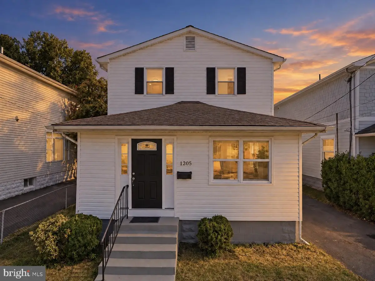 1205 Quincy St, Arlington, VA 22201 - #1