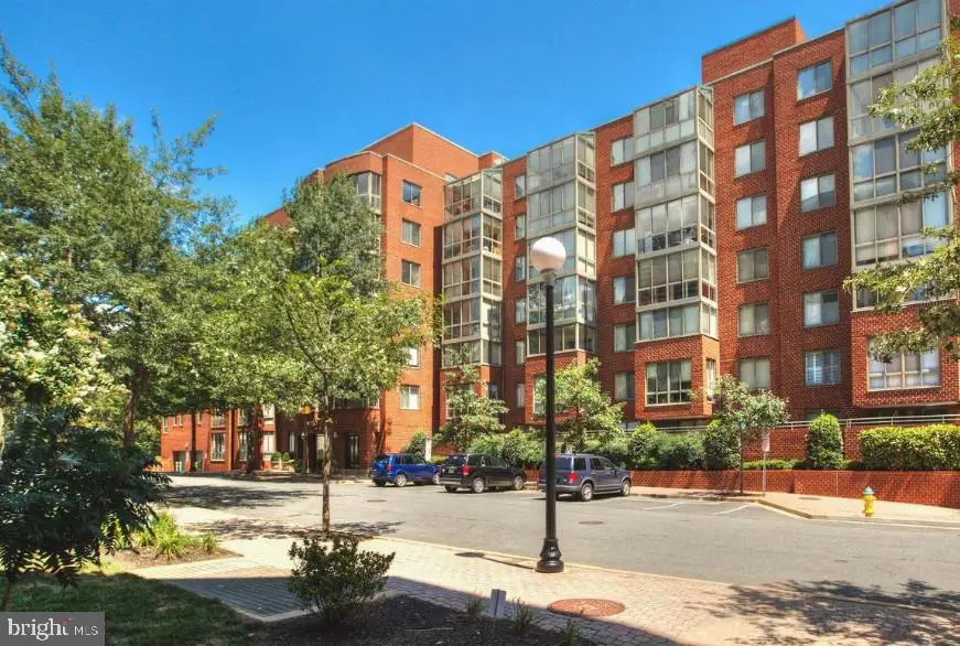 1050 N Taylor St #1-204, Arlington, VA 22201 - #1
