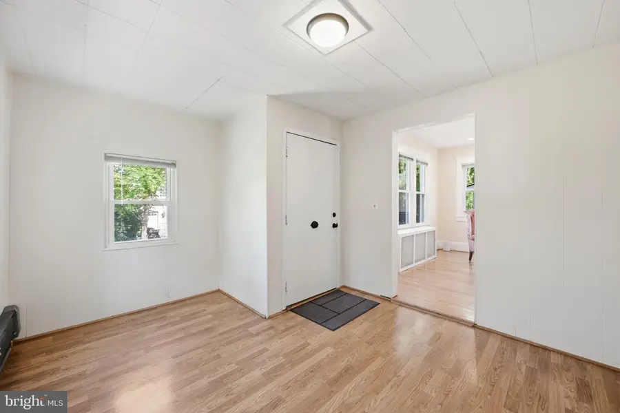 3316 2nd Rd N, Arlington, VA 22201 - #3