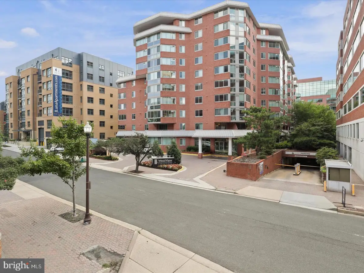 1001 N Vermont St #214, Arlington, VA 22201 - #1