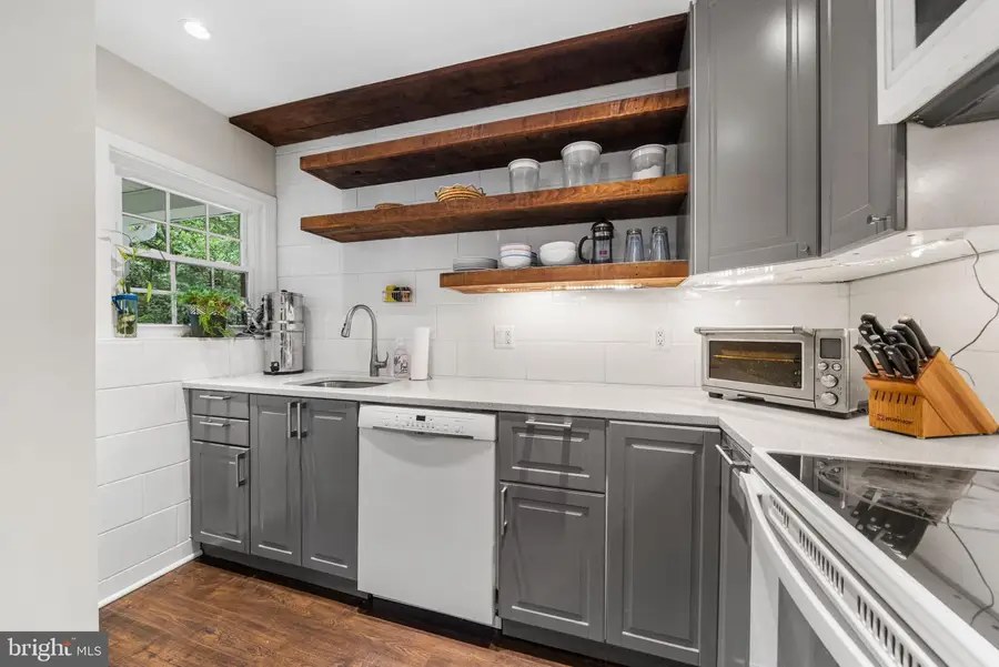2923c S Woodley St #1, Arlington, VA 22206 - #3