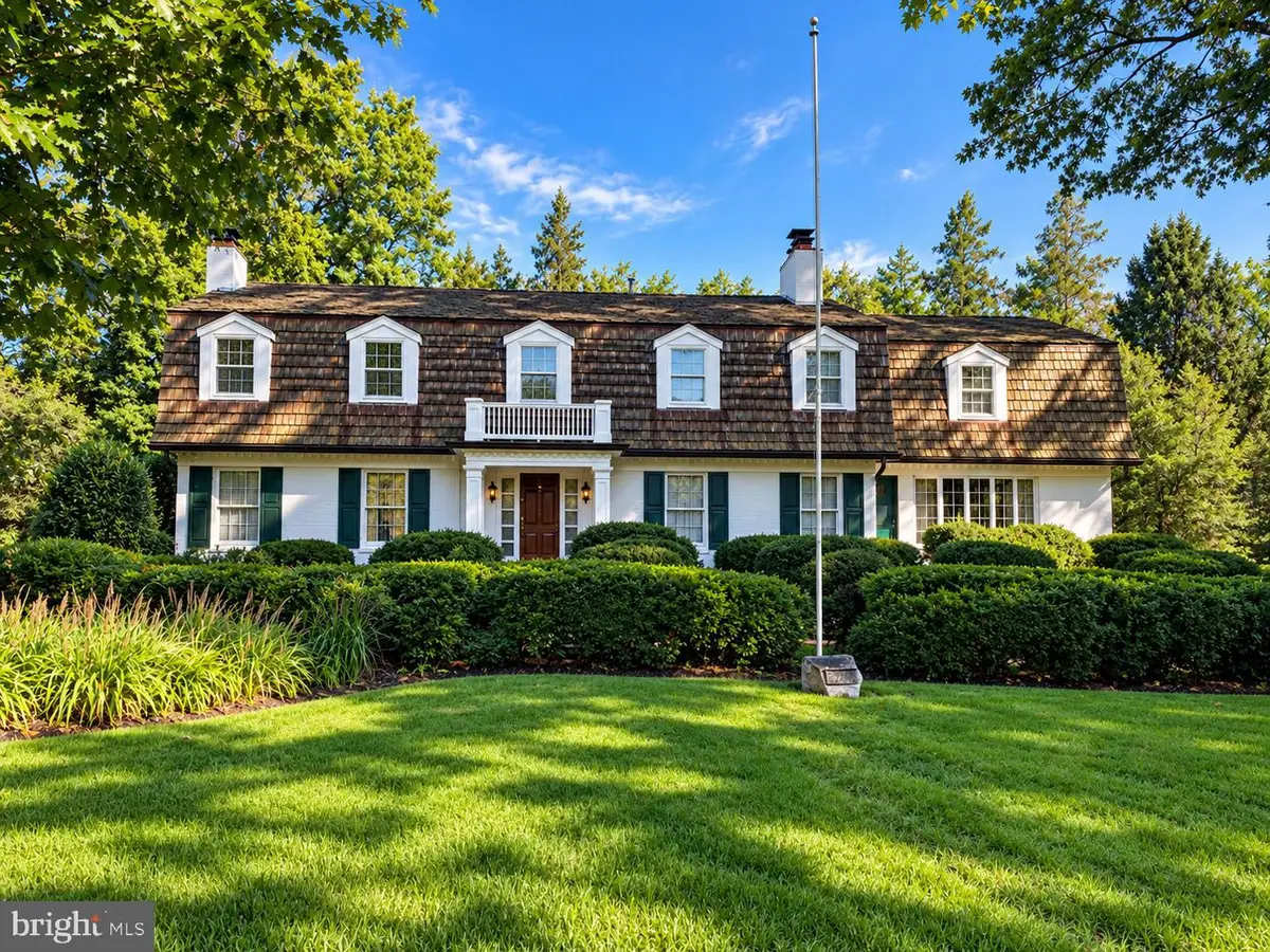 3525 Roberts Ln, Arlington, VA 22207 - #1