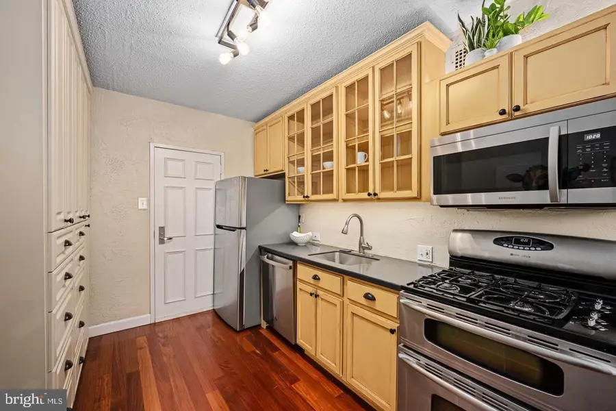 4141 N Henderson Rd #1002, Arlington, VA 22203 - #3