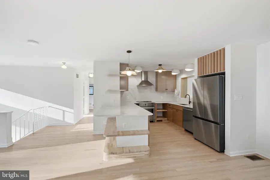 963 N Rochester St, Arlington, VA 22205 - #2