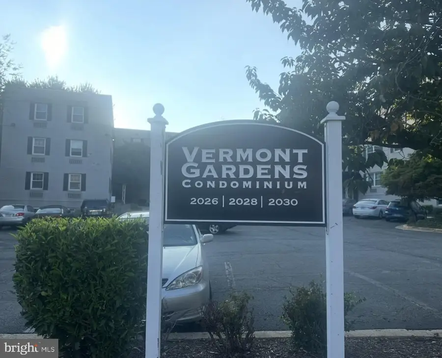 2030 N Vermont St #101, Arlington, VA 22207 - #2