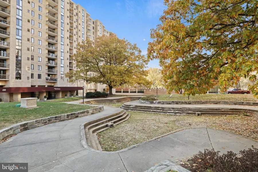 4500 S Four Mile Run Dr #927, Arlington, VA 22204 - #3