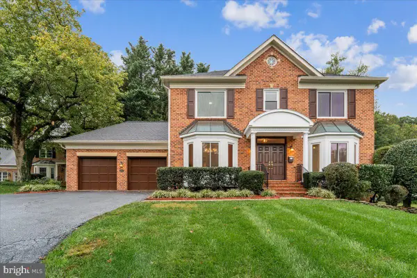2640 Military Rd N, ARLINGTON, VA 22207