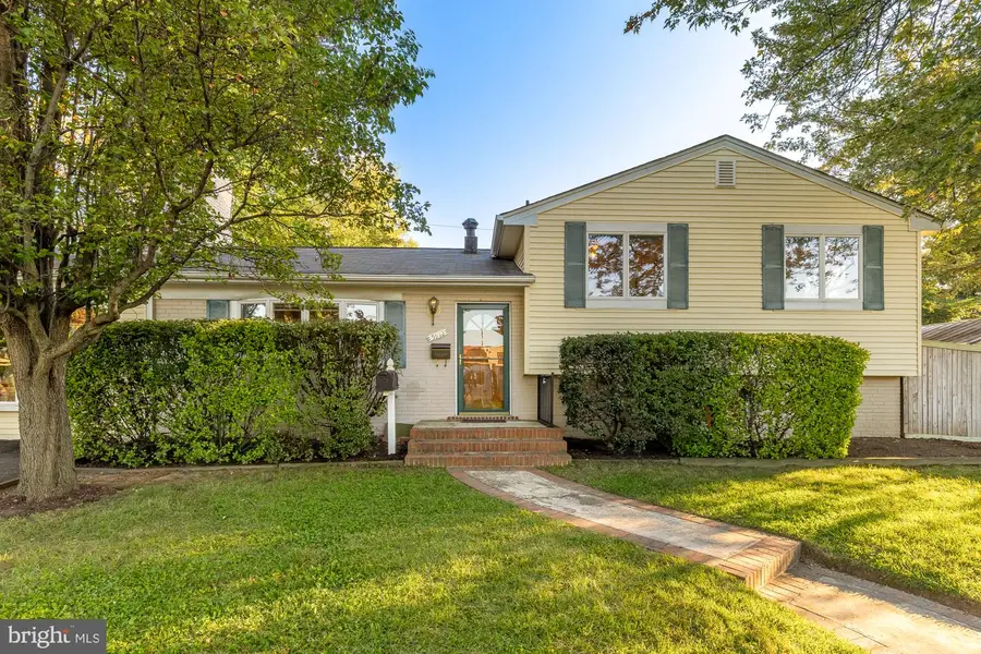 5912 3rd St S, Arlington, VA 22204 - #3