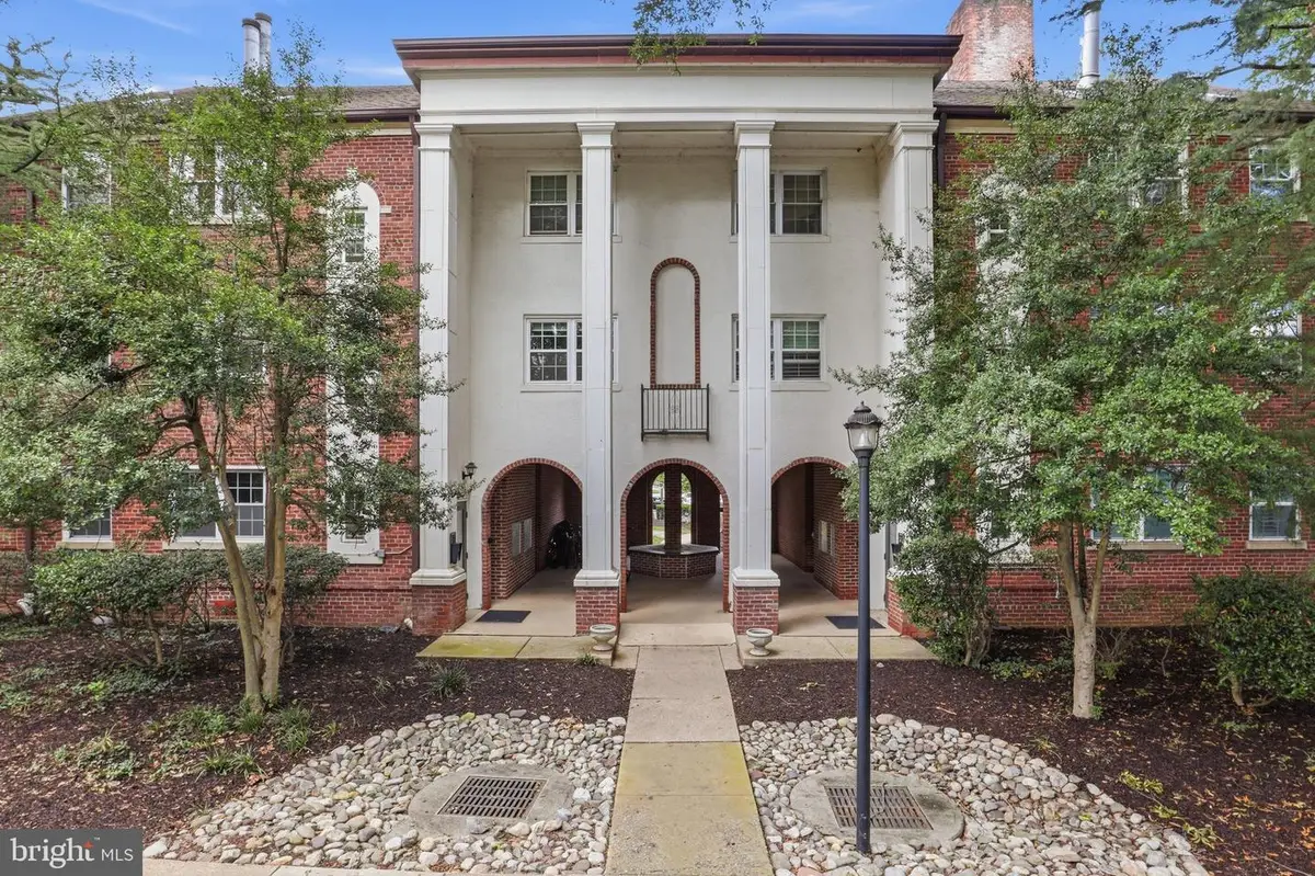 2021 N 21 St N #20, Arlington, VA 22201 - #1