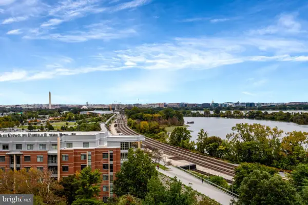 1200 Crystal Dr #912, ARLINGTON, VA 22202