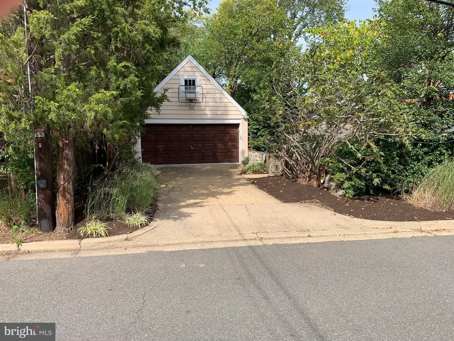 600 N Ivy St N, Arlington, VA 22201 - #3