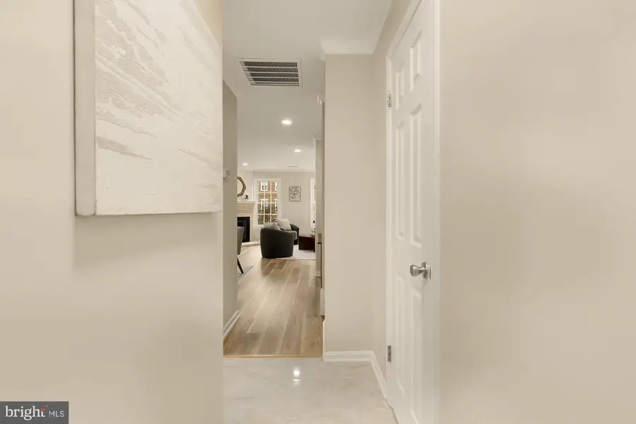 762 N Vermont St, Arlington, VA 22203 - #3