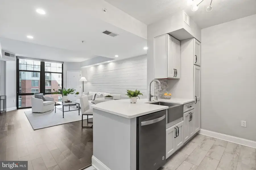 1021 N Garfield St #621, Arlington, VA 22201 - #2