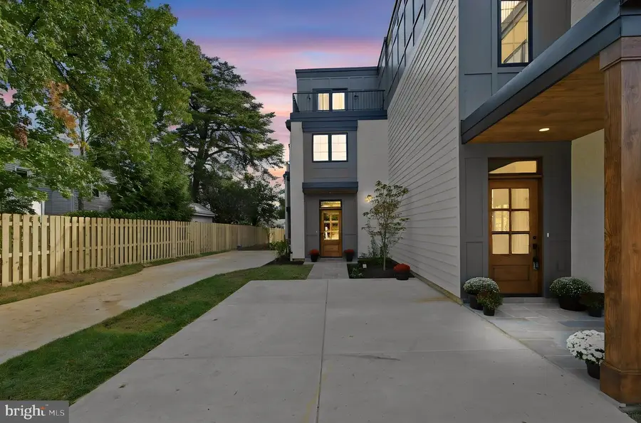1225 N Quincy St, Arlington, VA 22201 - #2