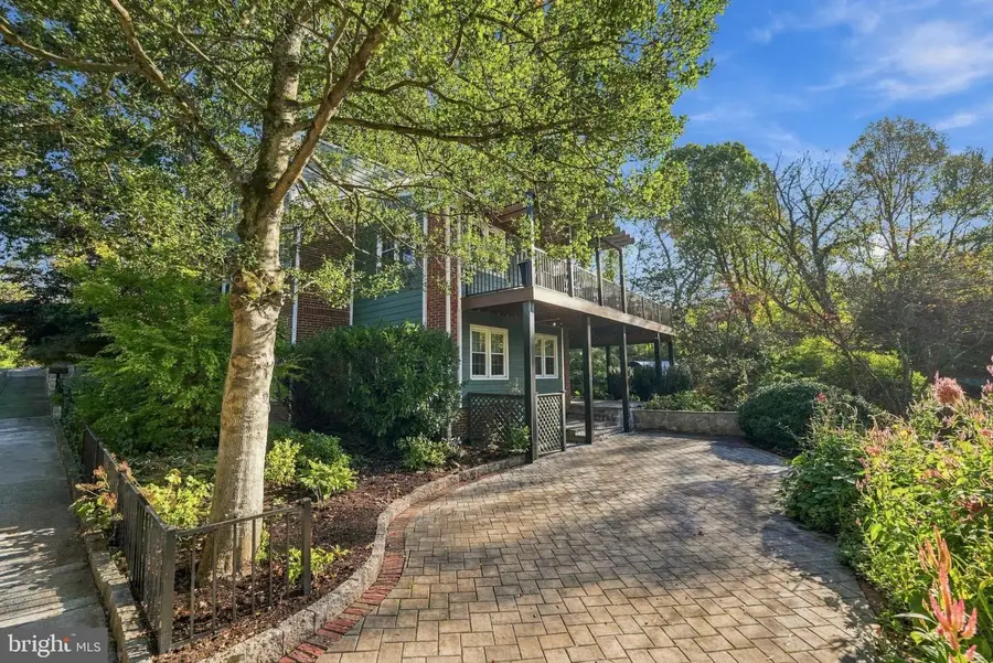 4518 N Glebe Rd, Arlington, VA 22207 - #3