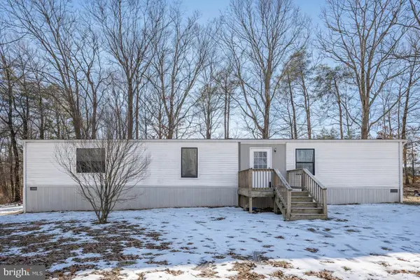 1142 Spring Grove, SPOUT SPRING, VA 24593