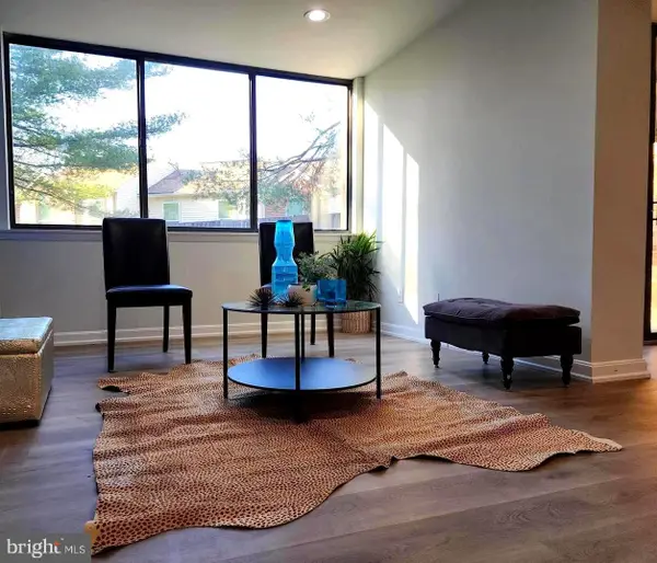 525 N Armistead St #t2, ALEXANDRIA, VA 22312