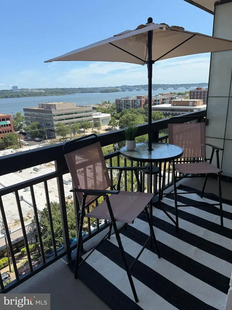 801 N Pitt St N #1206, Alexandria, VA 22314 - Image #1