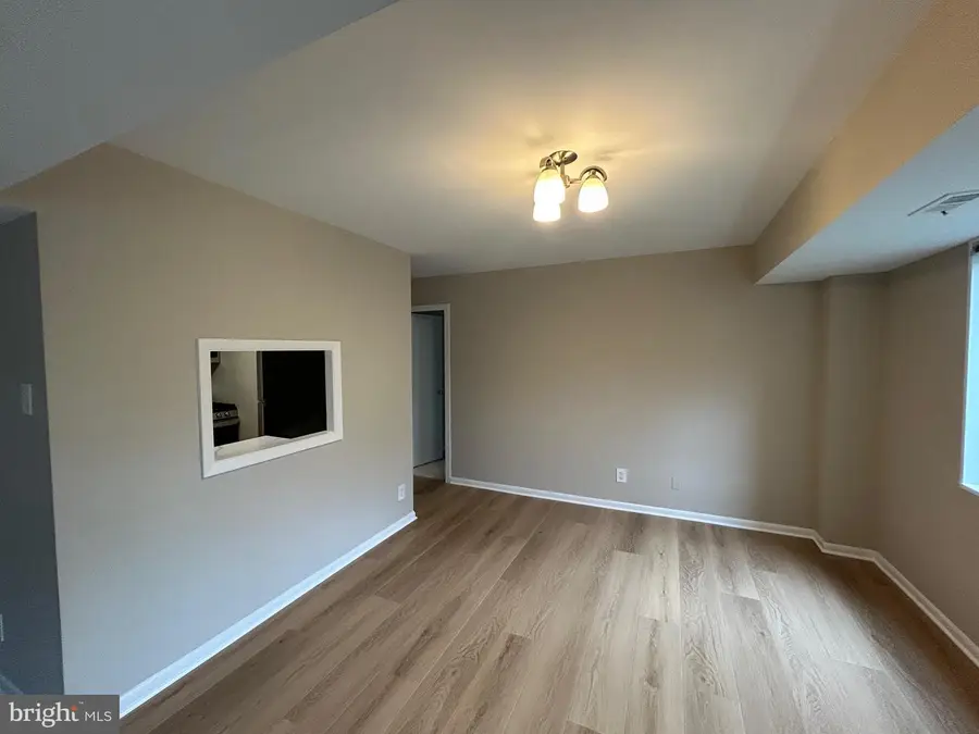 5340 Holmes Run Pkwy #217, Alexandria, VA 22304 - Image #3