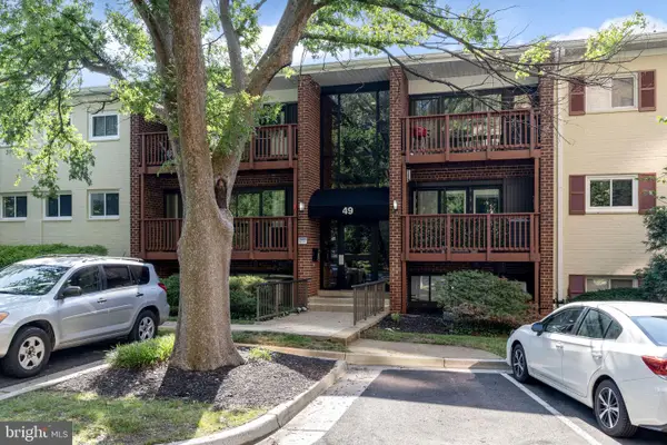 49 Skyhill Rd #201, ALEXANDRIA, VA 22314
