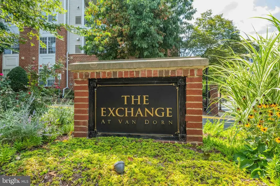 4860 Eisenhower Ave #482, Alexandria, VA 22304 - #2
