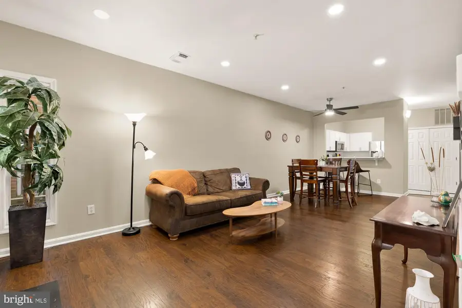 2356 Garnett Dr #1, Alexandria, VA 22311 - #3