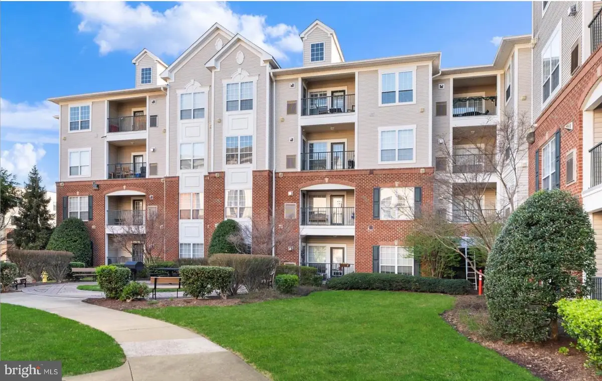 4850 Eisenhower Ave #203, Alexandria, VA 22304 - Image #1