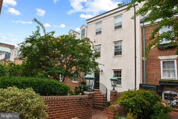 116 Cameron Mews, ALEXANDRIA, VA 22314
