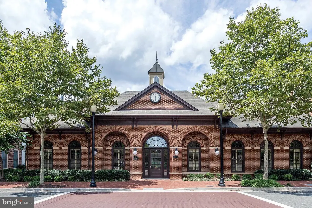 708 Day Ln, Alexandria, VA 22314 - #1