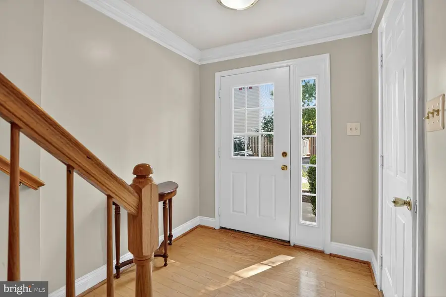 3841 Watkins Mill Dr, Alexandria, VA 22304 - Image #3