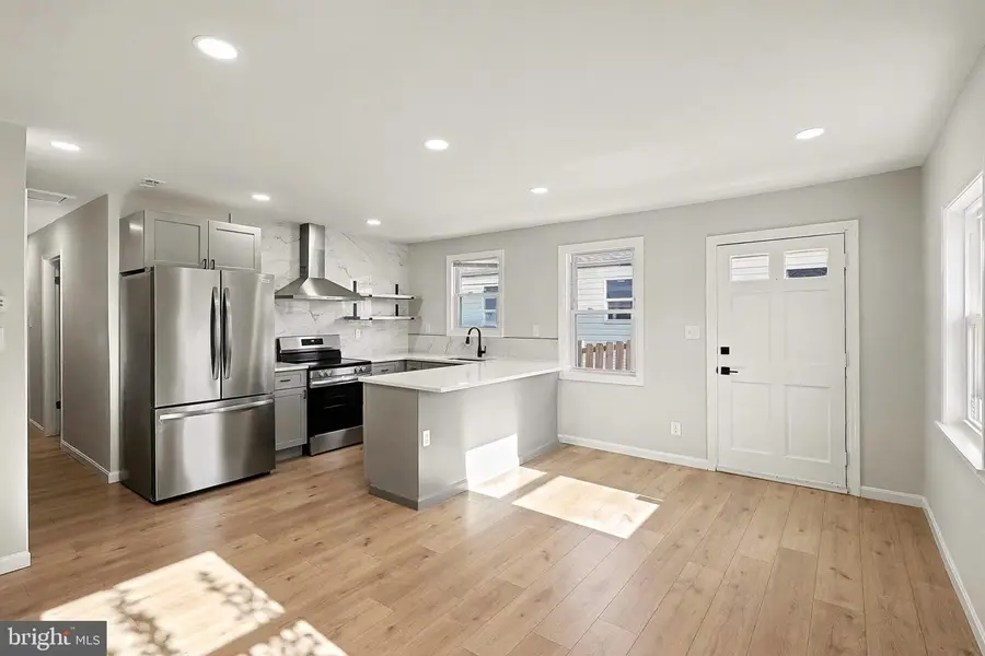 40 E Reed Ave, Alexandria, VA 22305 - Image #2