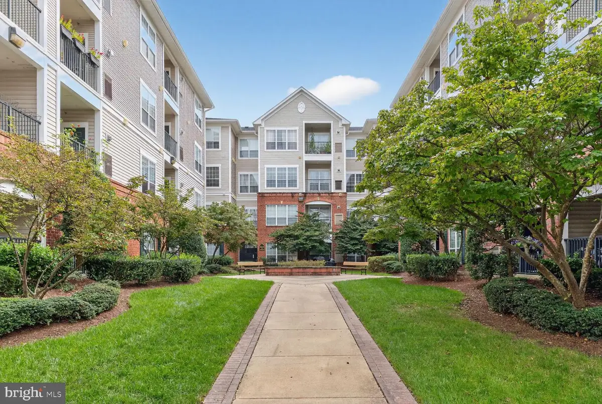 4850 Eisenhower Ave #201, Alexandria, VA 22304 - Image #1