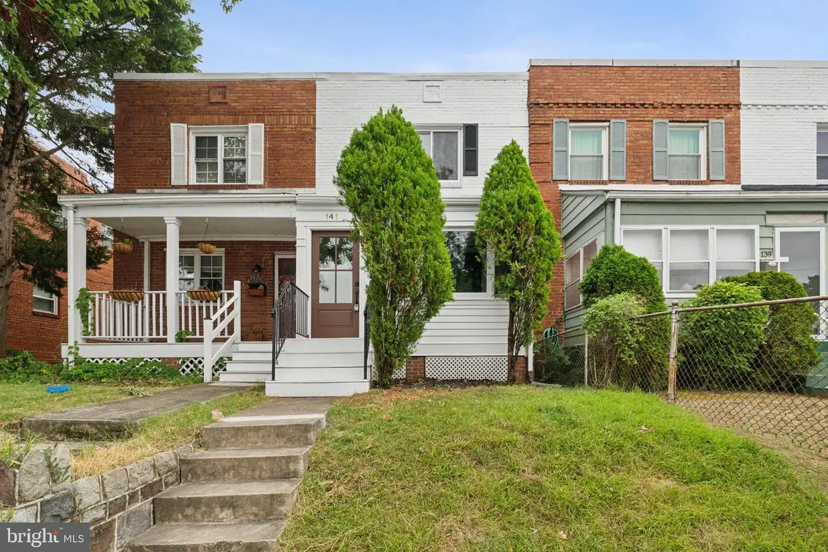 141 Lynhaven Dr, Alexandria, VA 22305 - Image #1