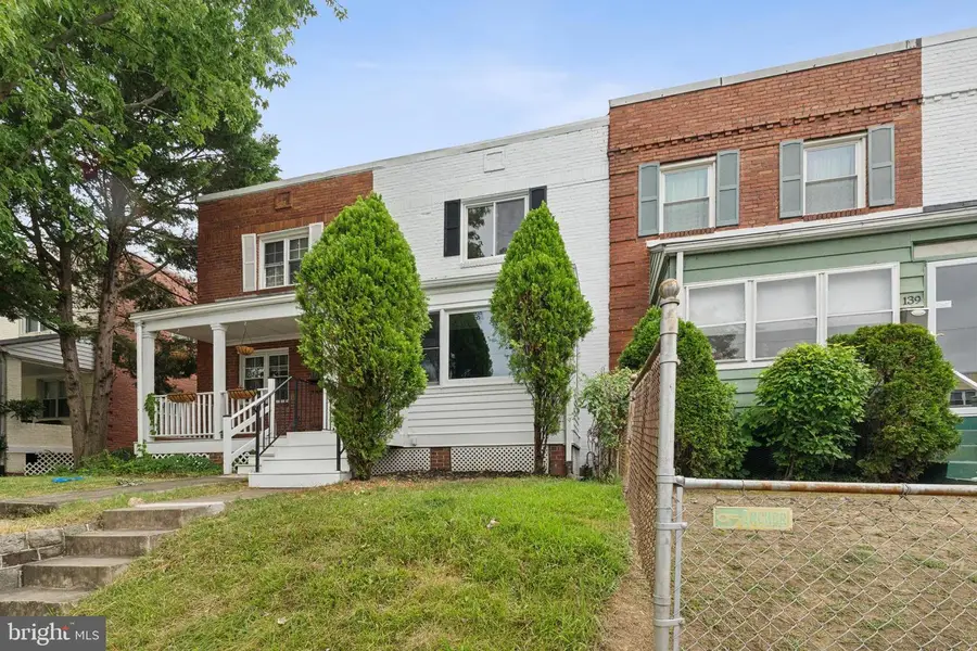 141 Lynhaven Dr, Alexandria, VA 22305 - Image #2