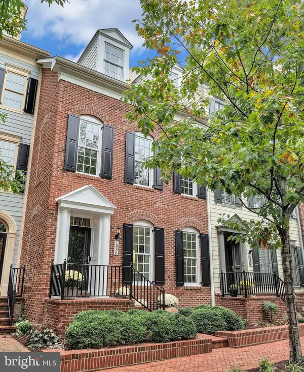 1856 Carpenter Rd, ALEXANDRIA, VA 22314