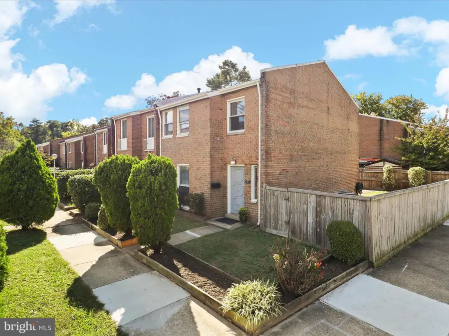 246 Stevenson Sq N, Alexandria, VA 22304 - Image #2