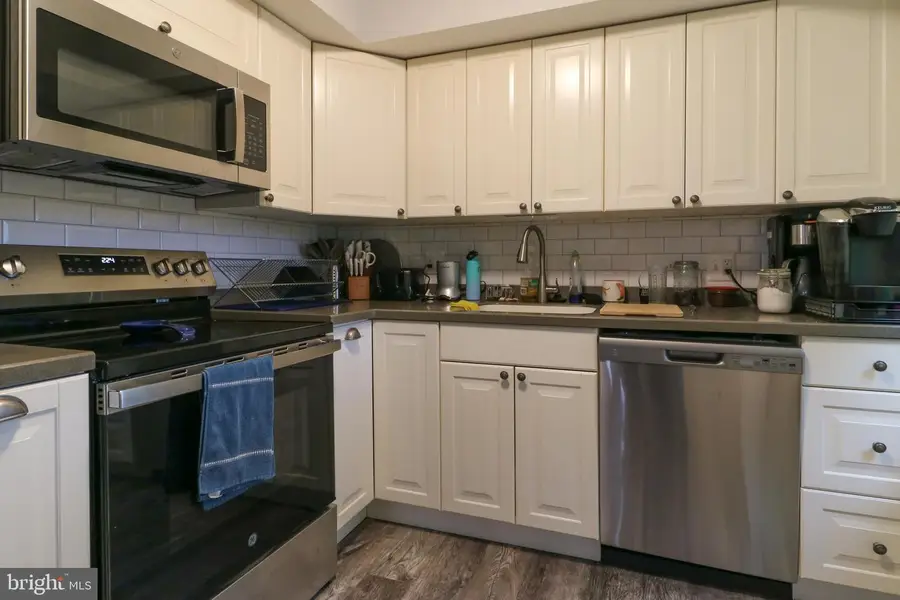 3210 S 28th St #404, Alexandria, VA 22302 - Image #3