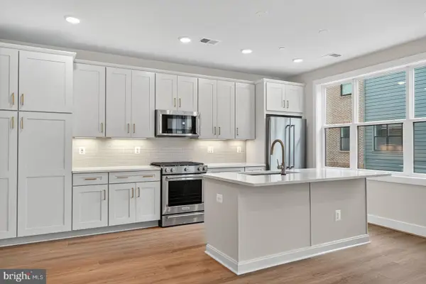 112 Pepperell St, ALEXANDRIA, VA 22301