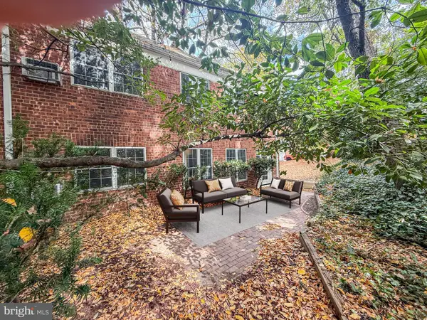 3492 Martha Custis Dr, ALEXANDRIA, VA 22302