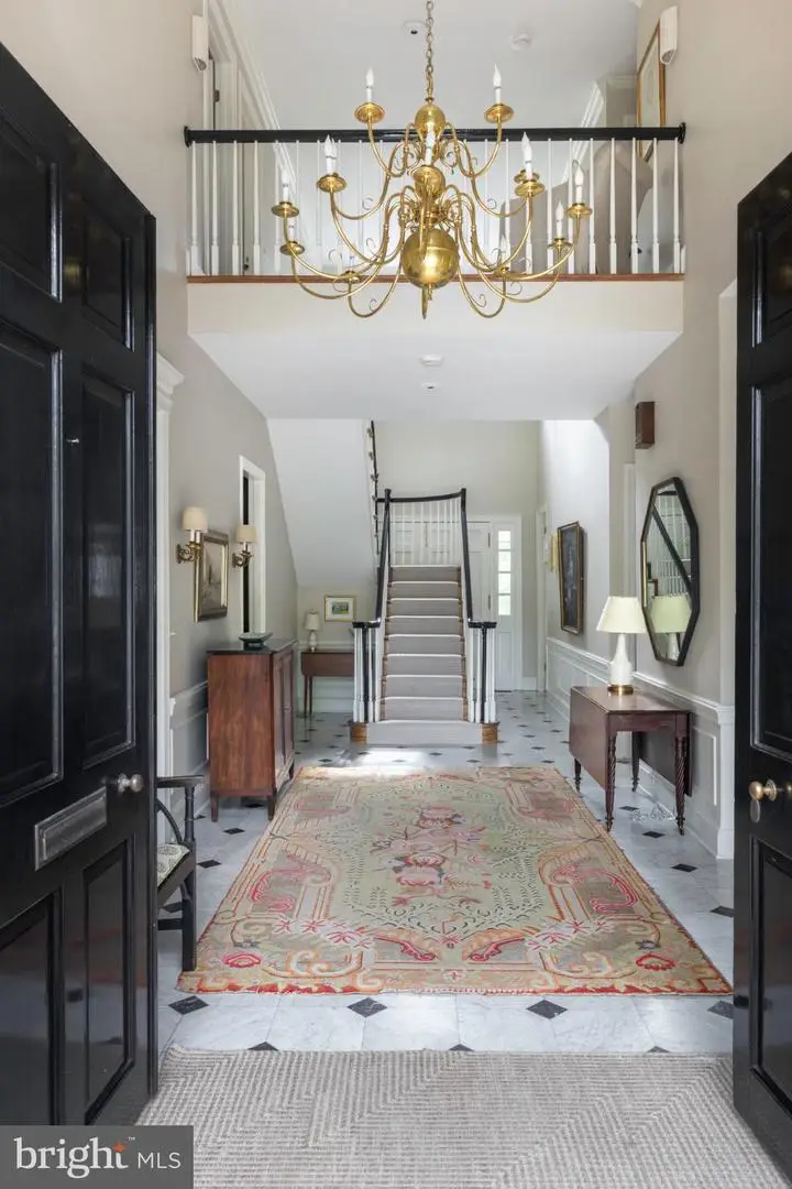 1306 Bishop Ln, Alexandria, VA 22302 - Image #3