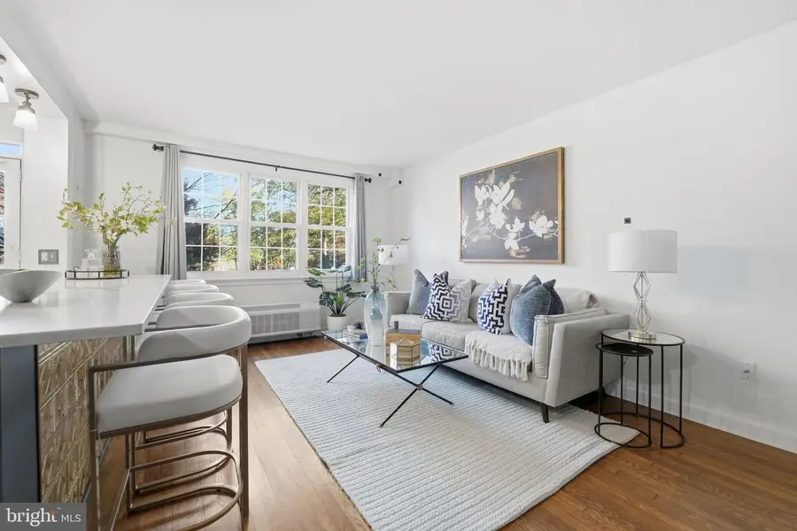 12 Ashby St #d, Alexandria, VA 22305 - Image #2