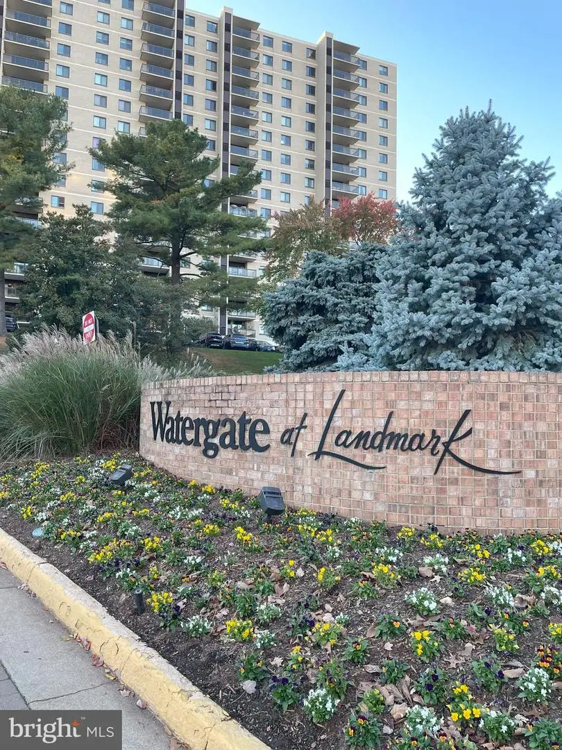 203 Yoakum Pkwy #1807, Alexandria, VA 22304 - Image #2